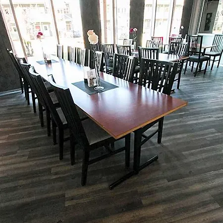 Hamar Vandrerhjem Otel 2*