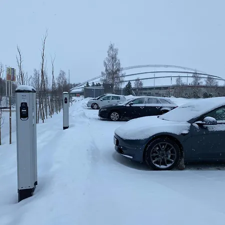 Hamar Vandrerhjem מלון האמאר