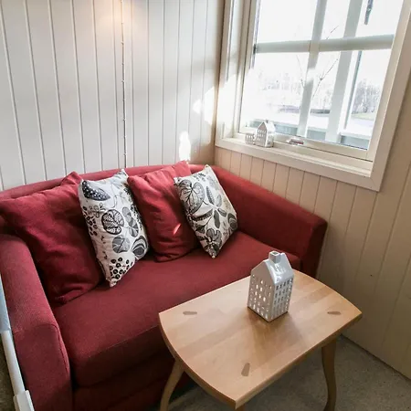 Hamar Vandrerhjem 2* האמאר