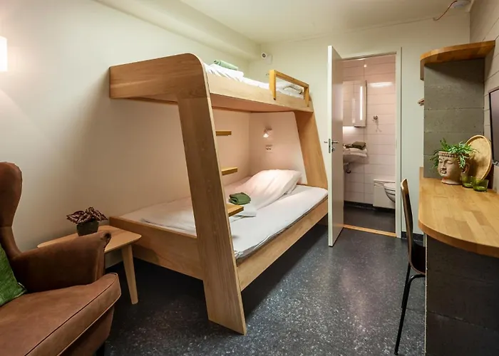 Hamar Vandrerhjem Hotel 2*